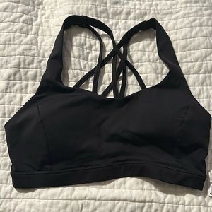 Lululemon Free to be serene bra